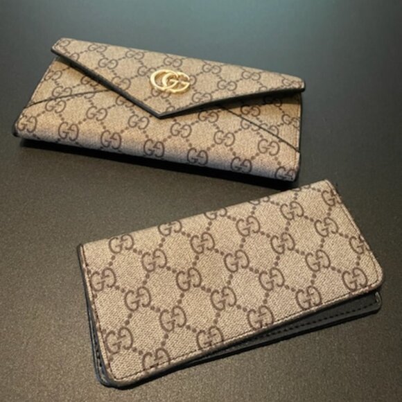 Beautiful wallet and check book cover - Picture 1 of 7